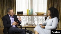 Lance Armstrong në intervistën me moderatoren Oprah Winfrey