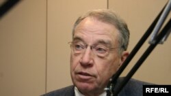 AQŞ senatorı Charles Grassley Azatlıqta