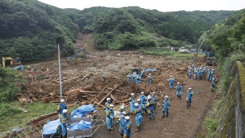 Япония: проливные дожди привели к гибели минимум 16 человек