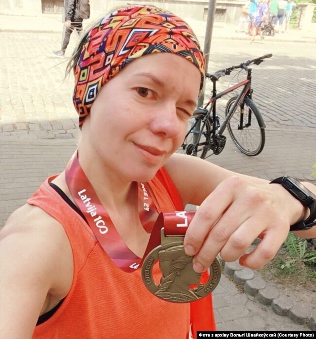 Вольга Швайкоўская падчас маратону ў Рызе ў 2018 годзе