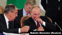 С.Лавров, Д.Песков и В.Путин. И что им теперь со всем этим делать?