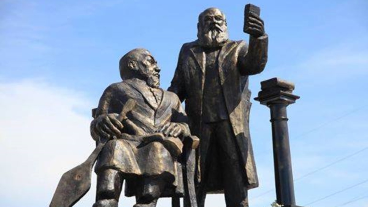 Kazakh Monument Unveiled, Quickly Removed Amid Ridicule