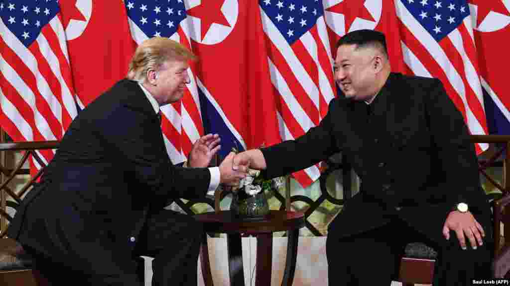 СЕВЕРНА КОРЕЈА - Северна Кореја не планира да седне на преговарачката маса со САД, се вели во изјавата објавена од генералниот директор на Одделот за американски работи при севернокорејското МНР, Квон Јонг Гун, пренесе агенцијата КЦНА.