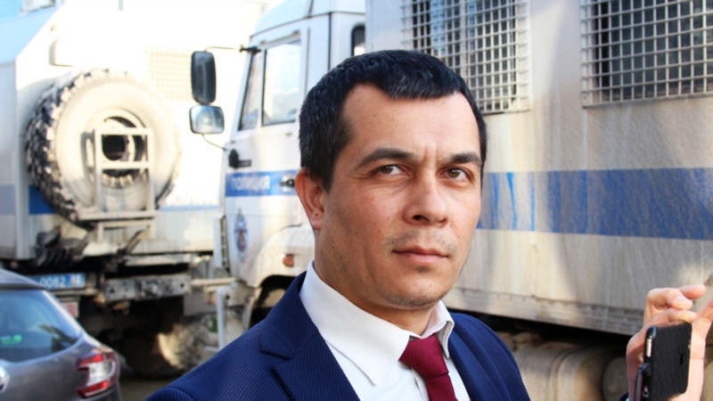 Emil Kurbedinov advokatlarnıñ Qırımdaki işi aqqında: «Em müvekkillerimizni, em özümizni qorçalaymız»