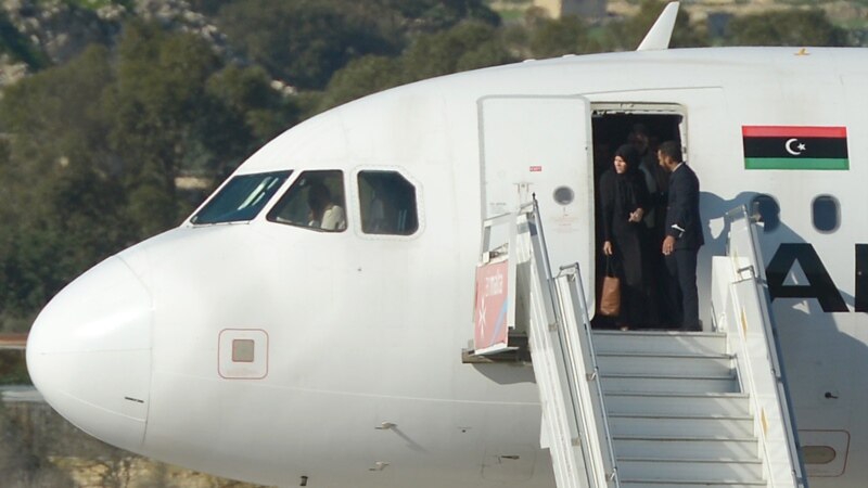 Угонщики ливийского самолета сдались и взяты под стражу