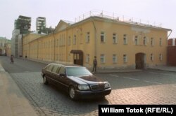 Clădirea unde a locuit Stalin la Kremlin (foto: W. Totok, august 2002)