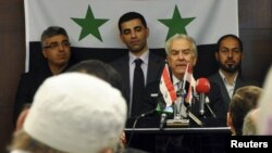 Членови на сириската опозиција во Истамбул на состанок