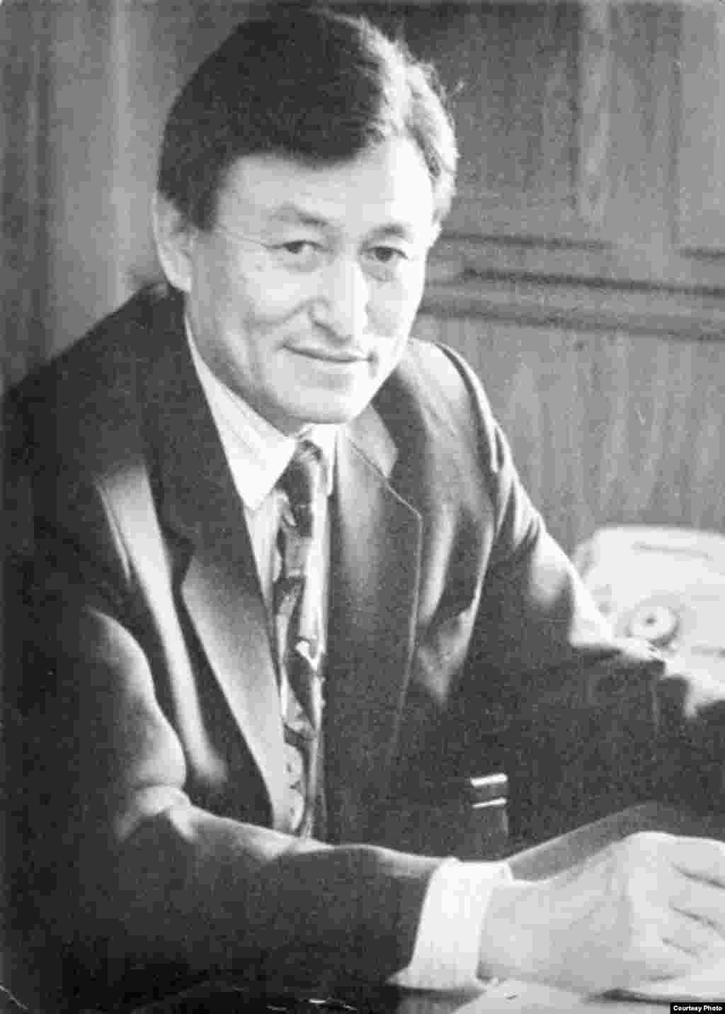 Жұмабек Ибраимов - 1998 жылғы 25 желтоқсаннан 1999 жылғы 4 сәуірге дейін үкімет жетекшісі қызметін атқарды.