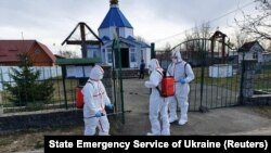 Радомишль, дезинфенкція церкви, 13 березня 2020 року