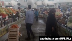 Aşgabadyň bazary
