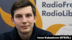 Ihar Losik, a popular blogger and RFE/RL consultant, was detained on June 25, 2020, and accused of using his popular Telegram channel to "prepare to disrupt public order." Losik is now on trial in a closed-door hearing.