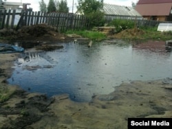 Затопленный участок в Нефтеюганске. Фото семьи Петровых