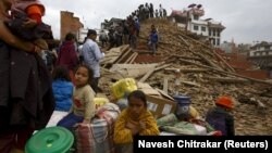Nepal, pas termetit 