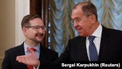 Генсек ОБСЕ Томас Гремингер (слева) с министром иностранных дел РФ Сергеем Лавровым