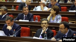 Члены специальной комиссии по конституционным реформам в парламенте, Ереван, 4 сентября 2015թ г 