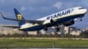 Літак компанії Ryanair, одного з найбільших лоукостерів у Європі