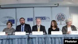 Armenia - The heads of an international election observation mission hold a news conference in Yerevan, December 10, 2018.