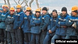 Russia - Uzbek labour migrants working in Vladivostok