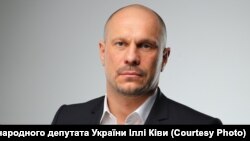 Сам Кива 2 березня назвав це рішення фракції заангажованим, а Бойка – «зрадником» і «агентом англійської розвідки»