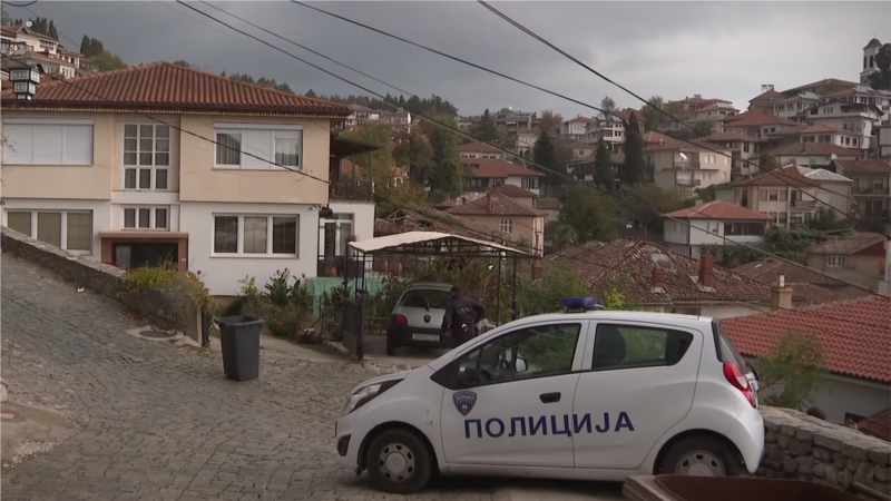 Полицијата пронајде пет мигранти во автомобил на автопатот Гевгелија-Скопје 