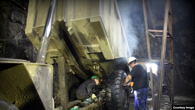 Minatorët në Trepçë, foto nga arkivi