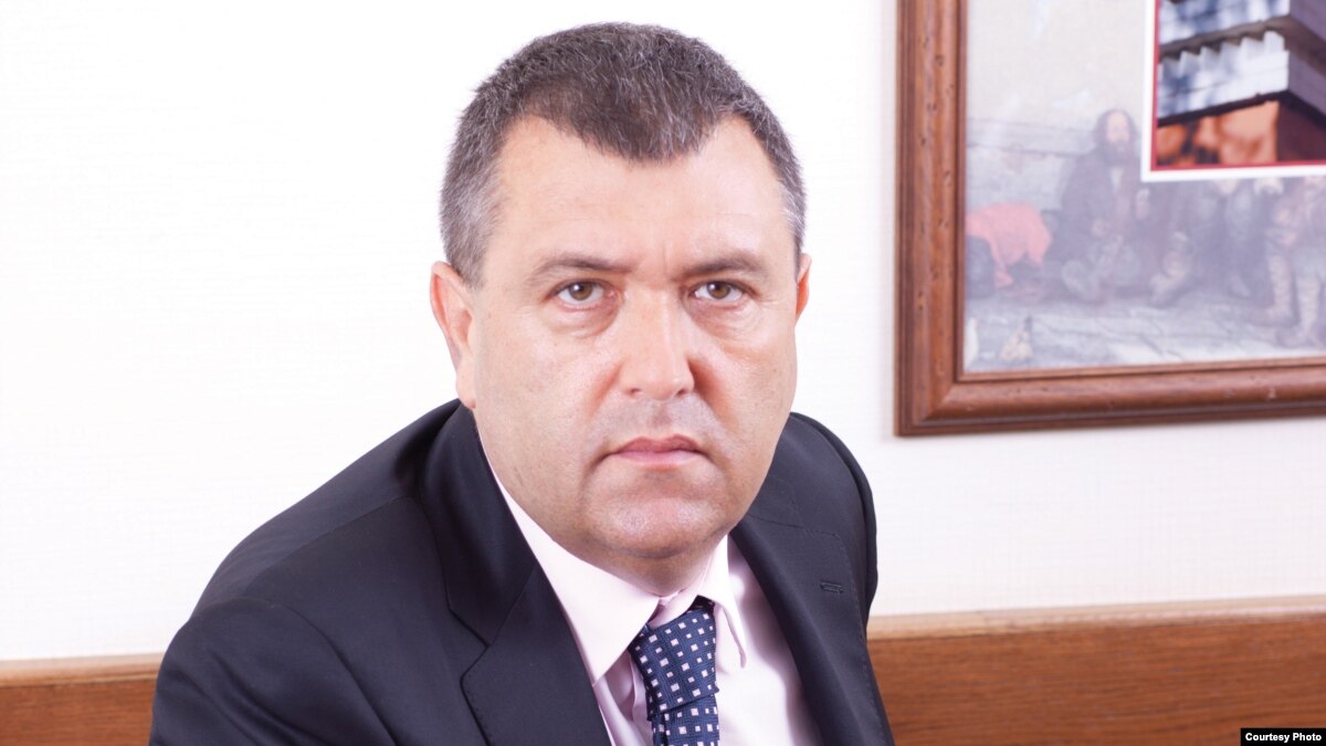 Коллина отказался говорить о своем контракте с ФФУ Коллина отказался говорить о своем контракте с ФФУ
