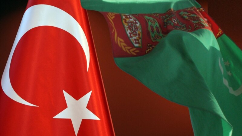 Türkmen prezidenti Türkiýäniň prezidentiniň wezipä girişmek dabarasyna gatnaşdy