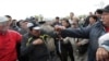 Смена власти в Кургызстане сопровождалась актами насилия