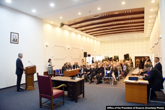 Gjyqtarët dhe prokurorët serbë pas betimit dhe fillimit të punës në institucionet gjyqësore të Kosovës, Prishtinë, 24 tetor 2017.