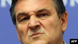 Радимир Чачич оголошує про відставку, 14 листопада 2012 року
