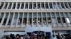 Грците шокирани од затворањето на ЕРТ