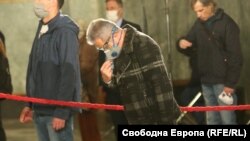 Депутатът от ДПС Йордан Цонев по време на литургията в "Св. Александър Невски". В петък той каза, че "можем да се лишим и от свободата на словото"