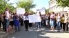 Armenia -- Teachers of a public school in Ashtarak go on strike, 26Sept2017.