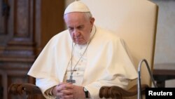 Папа Франциск привітав вірян християнських церков східних обрядів, які святкують цей день цього року 19 квітня