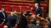 Украин парламенти өкмөттүн тагдырын калчоодо