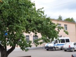 Отделение полиции в Пскове, куда увезли Остаповича