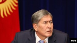 Almazbek Atambaev - Qırğızıstan prezidenti