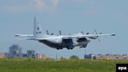 C130 yük təyyarəsi