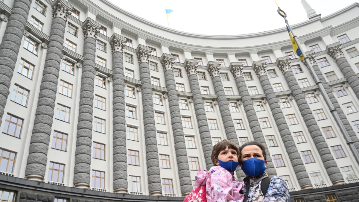 v-ukraine-nachalo-deystvovaty-elektronnoe-svidetelystvo-o-roghdenii-mincifry В Украине начало действовать электронное свидетельство о рождении - Минцифры