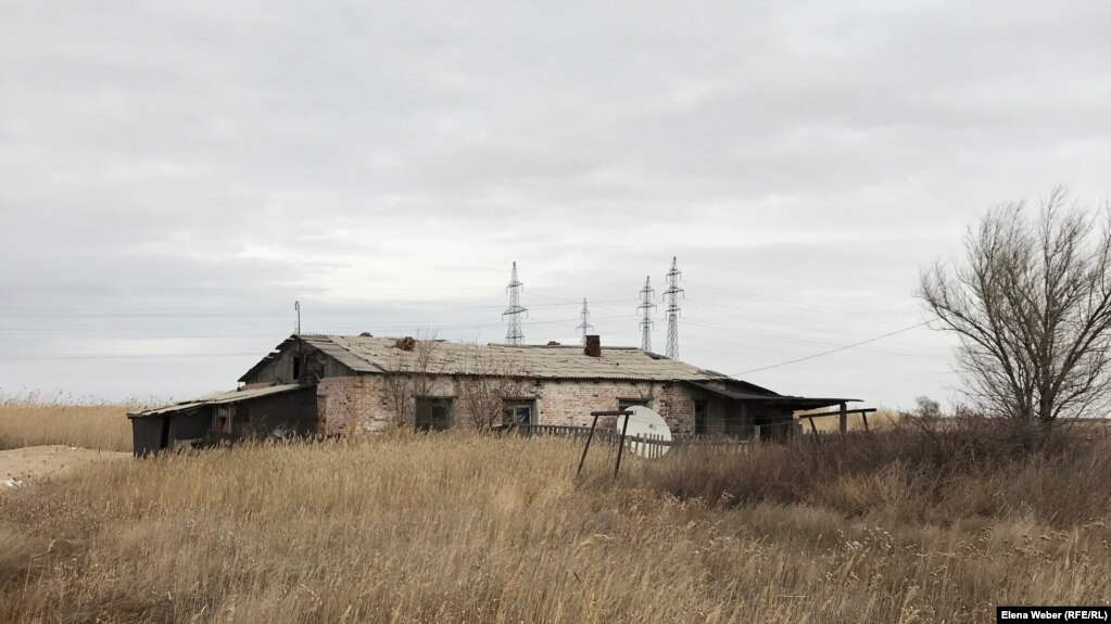 Требующие деньги за подтопленный дом не согласны на условия АМТ