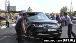 Former lawmaker Melik Manukian’s Ranger Rover vehicle was damaged in the explosion on the Yerevan-Sevan highway