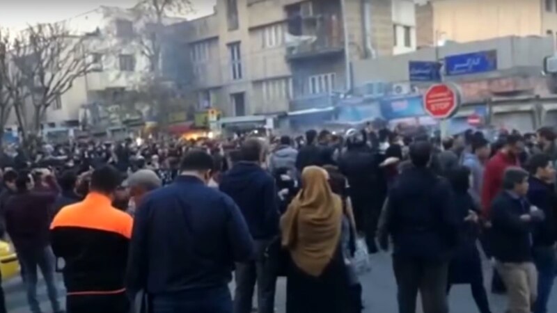 سپاه پاسداران: ایران کې حکومت ضد اعتراضونه له ماتې سره مخ شوي