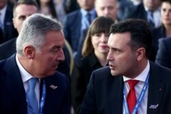 Milo Đukanović i jedan od gostiju na kongresu, Zoran Zaev