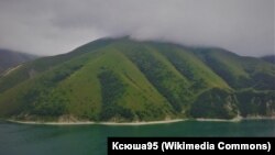 Озеро Кезеной-Ам на границе Чечни и Дагестана