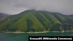 Озеро Кезеной-Ам на границе Чечни и Дагестана 