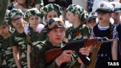 Участники парада "детских войск", 14 мая 2019 