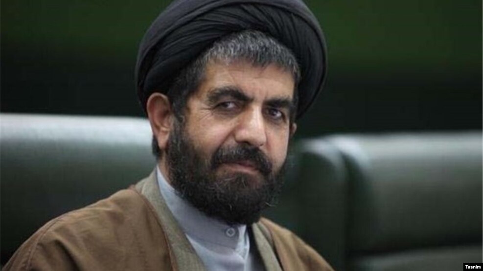 ناصر موسوی لارگانی روز چهارشنبه اظهار کرد که دولت در سال ۱۳۹۵ از محل افزایش قیمت حاملهای انرژی ۸۰ هزار میلیارد تومان درآمد داشته است