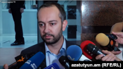 Armenia - Eduard Aghajanian, the chief of Prime Minister Nikol Pashinian's staff, speaks with journalists, September 18, 2019.