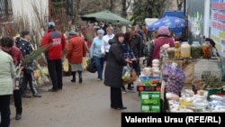 Рынок в городе Резина