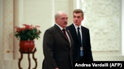 Беларусь президенті Александр Лукашенко ұлы Николаймен бірге. Пекин, Қытай, 25 сәуір 2019 жыл.